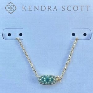 Kendra Scott Green mini Oval Pendant Necklace